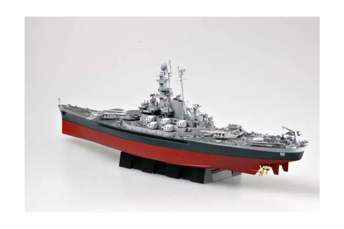 【おすすめ】 Massachusetts USS 1/350 Trumpeter BB-59 Plastic Battleship 船・ボート