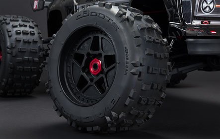 1/5 OUTCAST 4WD EXtreme Bash Roller Stunt Truck Dboots Tyres