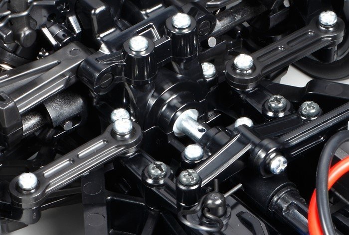 Resin ball links in the steering linkage joints make for smooth, comfortable motion.