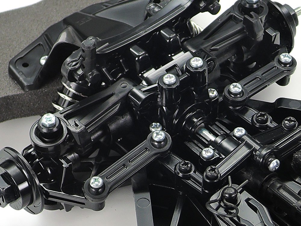 Resin ball links in the steering linkage joints make for smooth, comfortable motion.