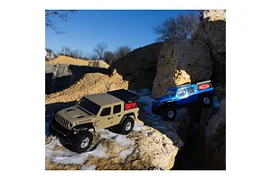 Axial SCX24 Jeep Gladiator RC Rock Crawler Electric 4WD 1/24 Scale RTR - Blue image 105664
