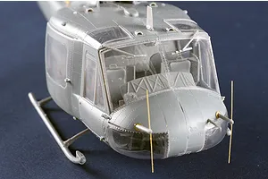Trumpeter 1/35 Bell UH-1B Huey Iroquois Helicopter Scaled Plastic Model Kit image 108550