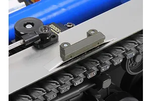 Tamiya M4 Sherman 105mm Howitzer RC Tank Electric 1/16 Scale Kit image 113151