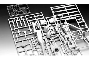 Revell 1/72 Westland Lynx Helicopter Scaled Plastic Model Kit image 113572