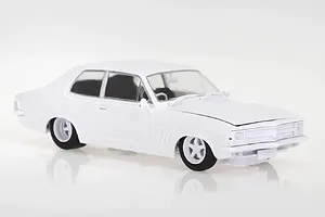 DDA 1/24 Holden Torana LC V8 Custom Scaled Plastic Model Kit image 121708
