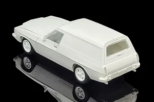 DDA 1/24 1975 Holden HJ Sandman Panelvan Scaled Plastic Model Kit image 121742