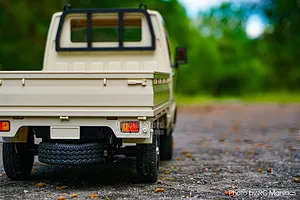 WPL D14 Suzuki Carry RC Drift Kei Truck Electric 4WD 1/10 Scale RTR - White image 121752