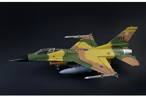 Italeri 1/48 F-16C Fighting Falcon Scaled Plastic Model Kit - War Thunder Edition image 123933