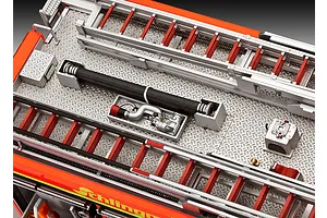 Revell 1/24 Schlingmann LF 20/16 Firetruck Scaled Plastic Model Set image 125396