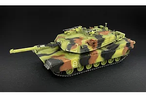 Italeri 1/35 M1A1 Abrams with Australian Decals Tank Scaled Plastic Model Kit - War Thunder image 126314