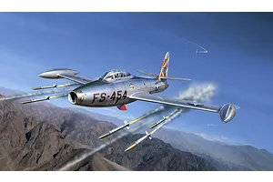 Italeri 1/72 F-84G Thunderjet Bomber Scaled Plastic Model Kit image 126720