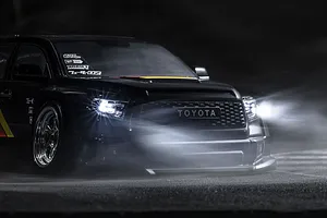 Kyosho Fazer D2 FZD2L Toyota Tundra Drift Ver. RC Drift Car Electric 2WD 1/10 Scale RTR - Black image 126827