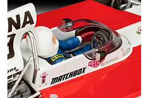 Revell 1/32 Surtees TS16-03 1974 Formula 1 Scaled Plastic Model Set image 127124