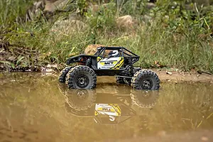 Axial UTB18 Capra 4WS RC Trail Rock Crawler Electric 4WD 1/18 Scale RTR - Yellow image 127866