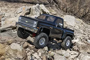 Axial SCX10 III Base Camp '82 Chevy K10 RC Rock Crawler Electric 4WD 1/10 Scale RTR - Black image 128467