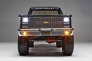 Axial SCX10 III Base Camp '82 Chevy K10 RC Rock Crawler Electric 4WD 1/10 Scale RTR - Black image 128470