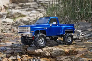 Axial SCX10 III Base Camp '82 Chevy K10 RC Rock Crawler Electric 4WD 1/10 Scale RTR - Blue image 128497