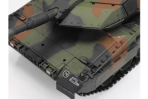 Tamiya Leopard 2 A7V RC Main Battle Tank 1/16 Kit - German Federal Army image 129347