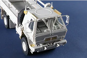 Trumpeter 1/35 M1078A1P2 Armoured Truck Scaled Plastic Model Kit image 129593