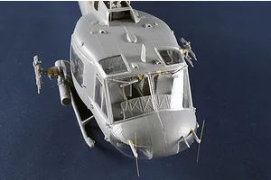 Trumpeter 1/35 UH-1B Huey - Gunship Helicopter Scaled Plastic Model Kit image 129610