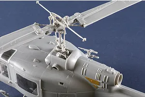 Trumpeter 1/35 UH-1B Huey - Gunship Helicopter Scaled Plastic Model Kit image 129612
