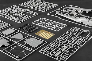 Trumpeter 1/35 UH-1B Huey - Gunship Helicopter Scaled Plastic Model Kit image 129618