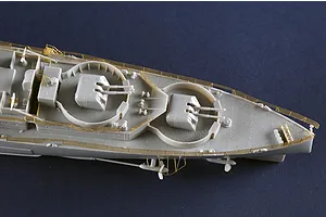 Trumpeter 1/350 HMS Scylla Dido-Class Light Cruiser Scaled Plastic Model Kit image 129624