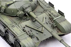 Trumpeter 1/35 Soviet Obj.172 T-72 Ural Tank Scaled Plastic Model Kit image 130104
