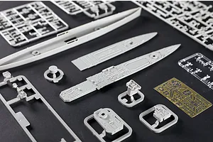 Trumpeter 1/700 HMS York Heavy Cruiser Scaled Plastic Model Kit image 130147