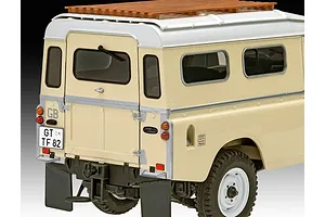 Revell 1/24 Land Rover Series III LWF 109 Scaled Plastic Model Kit image 130345