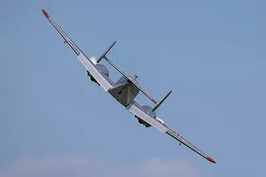 E-Flite RC Plane Beechcraft D18 1.5m BNF Basic with AS3X and Safe Select Technology image 130544