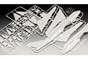 Revell 1/144 Boeing 747-700 Iron Maiden “Ed Force One” Aeroplane Scaled Plastic Model Kit image 132253