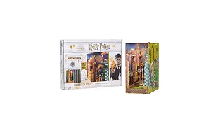 Revell Book Nook - Harry Potter: Quidditch Field image 132894