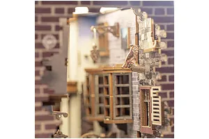 Revell 1/24 Book Nook - Harry Potter: Diagon Alley image 132935