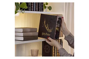 Revell 1/24 Book Nook - Harry Potter: Diagon Alley image 132940