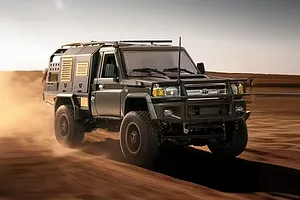 MN Model Toyota LC79 RC Rock Crawler Electric 4WD 1/12 Scale RTR - Black image 132955