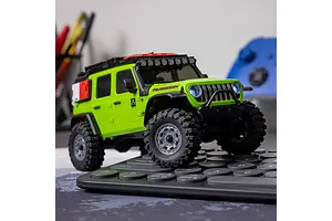 Axial SCX30 Jeep Wrangler RC Rock Crawler Electric 4WD 1/30 Scale RTR - Green image 133251