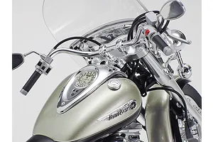 Tamiya 1/12 Yamaha XV1600 Road Star Customer Motorcycle Scaled Plastic Model Kit image 133960