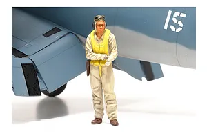 Tamiya 1/32 Vought F4U-1 Corsair Birdcage Fighter Scaled Plastic Model Kit image 134064