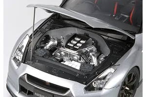 Tamiya 1/24 Nissan R35 GT-R Scaled Plastic Model Kit image 134176