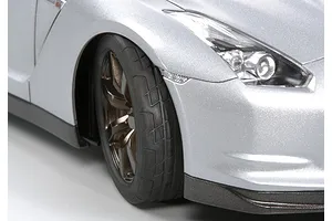 Tamiya 1/24 Nissan R35 GT-R Scaled Plastic Model Kit image 134178