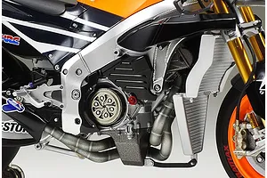 Tamiya 1/12 Repsol Honda RC212V 14 Motorcycle Scaled Plastic Model Kit image 134250