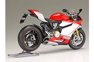 Tamiya 1/12 Ducati 1199 Panigale S Tricolore Motorcycle Scaled Plastic Model Kit image 134567