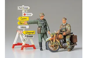 Tamiya 1/35 German Motorcycle Orderly Set Scaled Plastic Model Kit image 134720