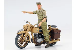 Tamiya 1/35 German Light Armoured 4x4 (Sd.Kfz.222) North African Campaign Scaled Plastic Model Kit image 134746