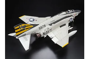 Tamiya 1/32 McDonnell Douglas F-4J Phantom II Jet Scaled Plastic Model Kit image 134841