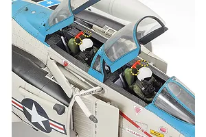 Tamiya 1/32 McDonnell Douglas F-4J Phantom II Jet Scaled Plastic Model Kit image 134844