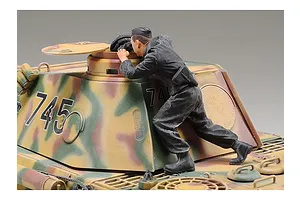 Tamiya 1/35 German Panther Ausf.D (Sd.Kfz.171) Tank Scaled Plastic Model Kit image 134919