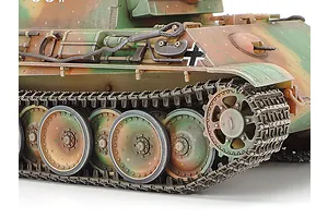 Tamiya 1/35 German Panzerkampfwagen (Sk.Kfz. 171) Type G Panther Tank Scaled Plastic Model Kit image 135171