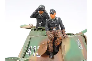 Tamiya 1/35 German Panzerkampfwagen (Sk.Kfz. 171) Type G Panther Tank Scaled Plastic Model Kit image 135173